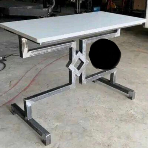 Ergonomic Adjustable Height Study Table